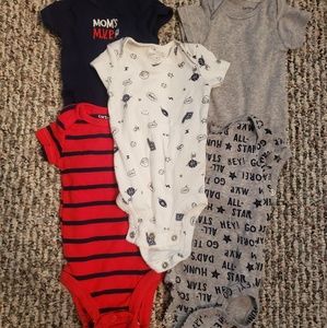 Carter's onesie set